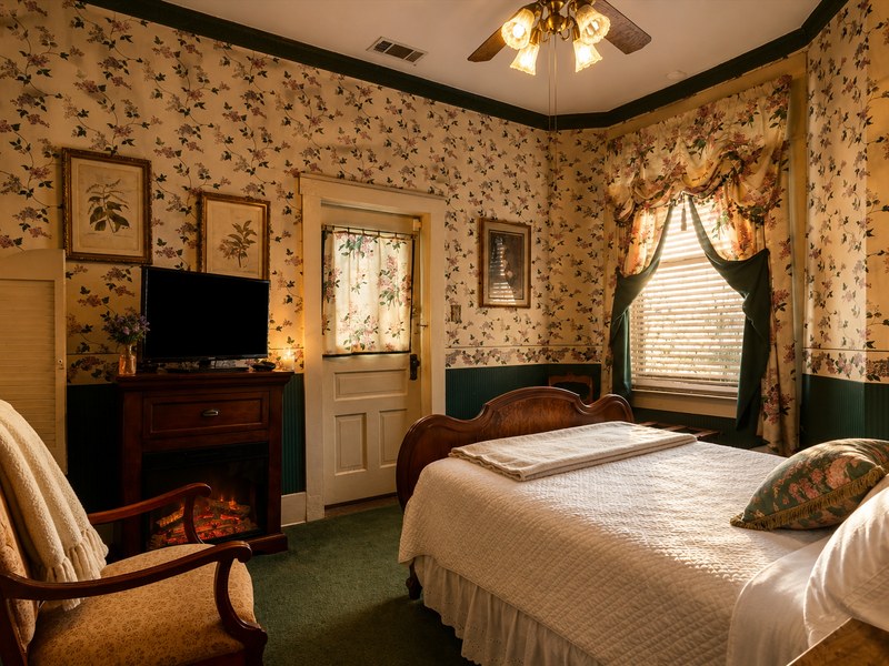 Bailey Inglish Suite at Four Winds in Bonham TX